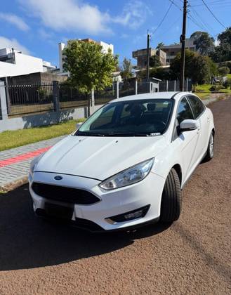 FORD FOCUS 2.0 SE FASTBACK 16V FLEX 4P POWERSHIFT FORD FOCUS 2.0 SE FASTBACK 16V FLEX 4P POWERSHIFT